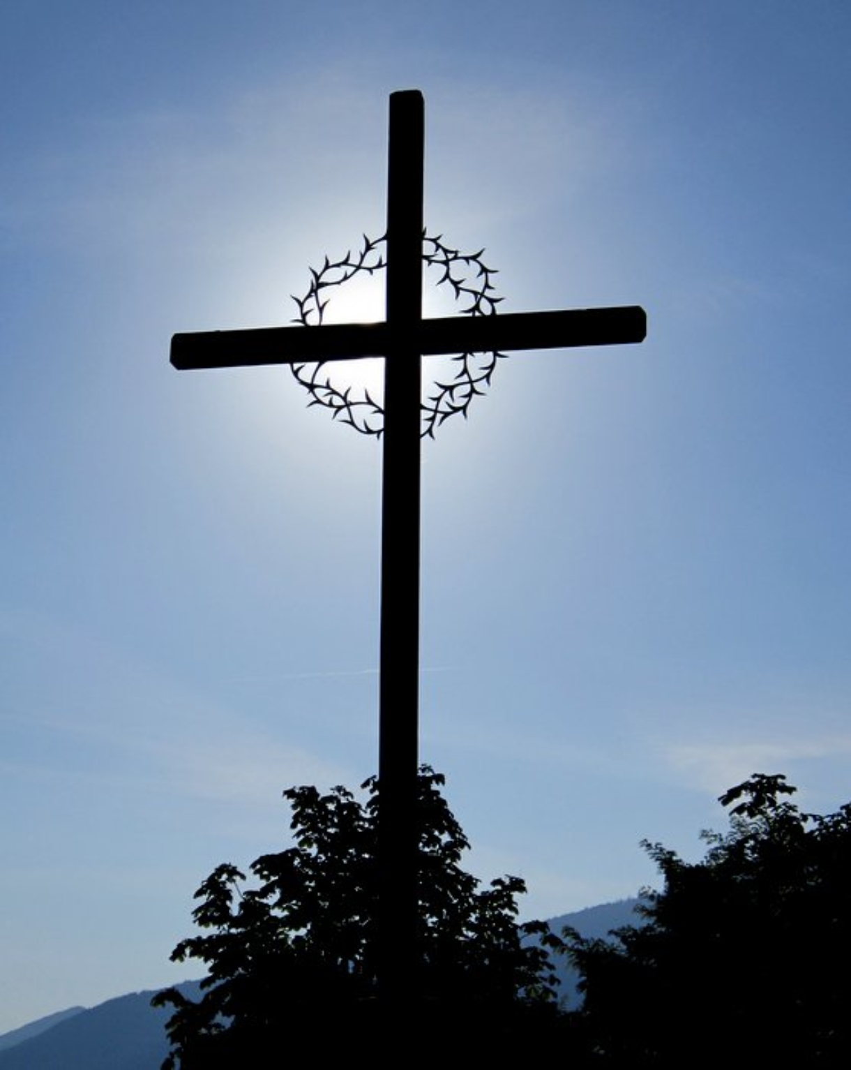 Crucifix et christ crucifie a Notre-Dame du Laus chapelle du précieux sang